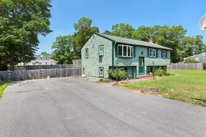 8 Cornish St, Carver, MA 02330 - Photo 3