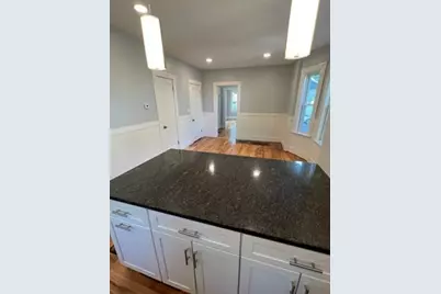 9-1/2 E Collins St #1, Salem, MA 01970 - Photo 3