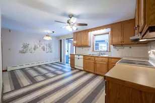 12 Melrose Ave, Dartmouth, MA 02747 - Photo 9