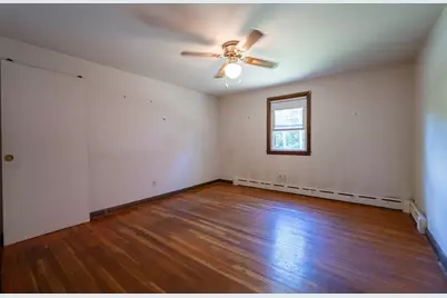 12 Melrose Ave, Dartmouth, MA 02747 - Photo 17