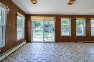 12 Melrose Ave, Dartmouth, MA 02747 - Photo 5