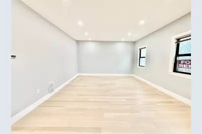 15 Berwick St #15, Melrose, MA 02176 - Photo 5