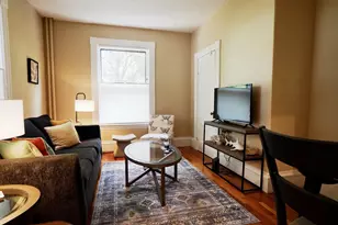 83 Pleasant St, Marblehead, MA 01945 - Photo 3