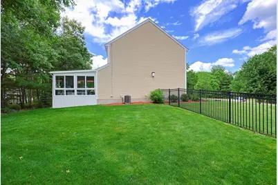 7 Stanley Cir, Mansfield, MA 02048 - Photo 41
