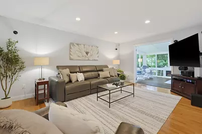 7 Stanley Cir, Mansfield, MA 02048 - Photo 11