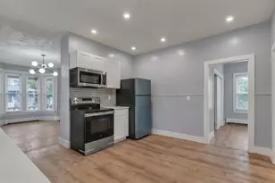 39 Hope St, Attleboro, MA 02730 - Photo 13