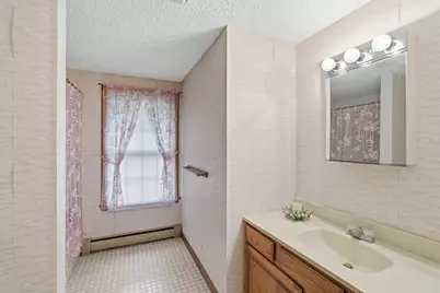 92 Shorewood Dr, Mashpee, MA 02649 - Photo 25