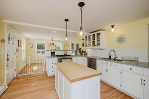423 South St, Holliston, MA 01746 - Photo 7