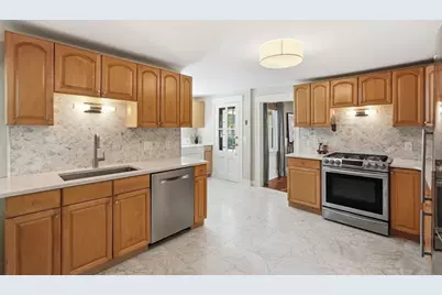 215 North St, Northampton, MA 01060 - Photo 13