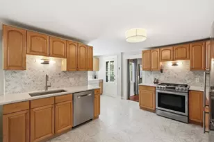 215 North St, Northampton, MA 01060 - Photo 13