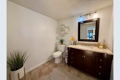 408 W Britannia St, Taunton, MA 02780 - Photo 5