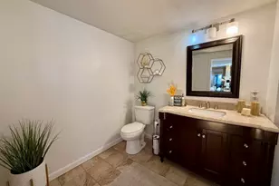 408 W Britannia St, Taunton, MA 02780 - Photo 5