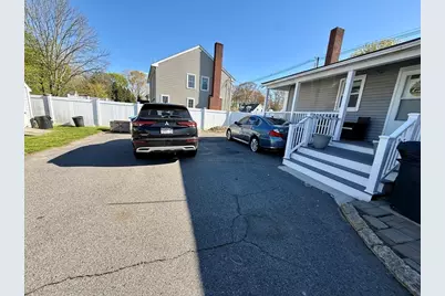 408 W Britannia St, Taunton, MA 02780 - Photo 9