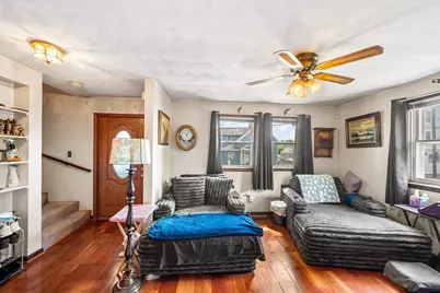 8 Myrtle St, Lynn, MA 01905 - Photo 9