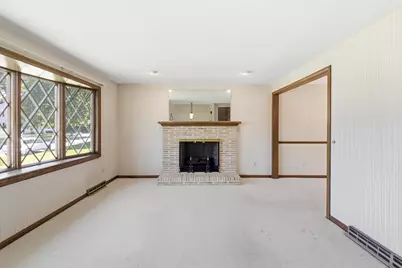 78 Briarwood Ave, Springfield, MA 01118 - Photo 9