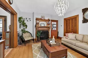 225 Grove St, Melrose, MA 02176 - Photo 9