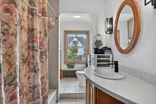 225 Grove St, Melrose, MA 02176 - Photo 29