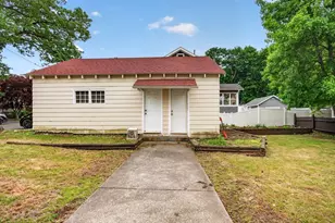 225 Grove St, Melrose, MA 02176 - Photo 41