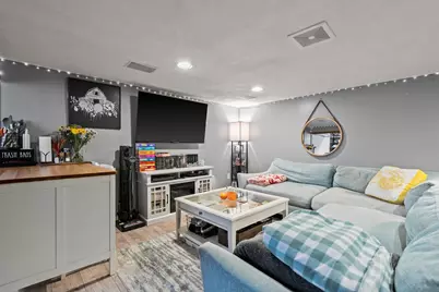 21 Fells Ave, Medford, MA 02155 - Photo 23