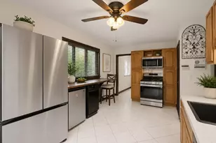 21 Fells Ave, Medford, MA 02155 - Photo 7