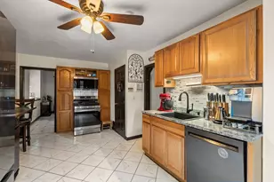 21 Fells Ave, Medford, MA 02155 - Photo 15