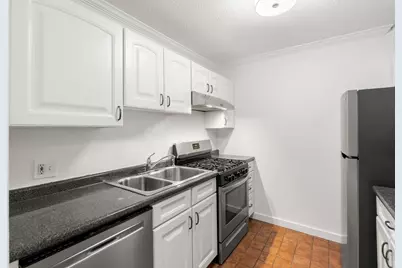 33 Pond Ave #523, Brookline, MA 02445 - Photo 7