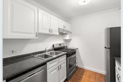 33 Pond Ave #523, Brookline, MA 02445 - Photo 7