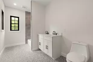 127 R Beach St, Sharon, MA 02067 - Photo 27