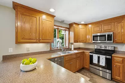 35 Chestnut St, Bellingham, MA 02019 - Photo 15