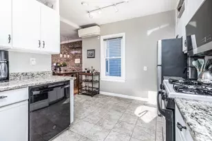 192 W 5th, Boston, MA 02127 - Photo 11