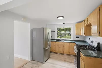 34 Favre St, Boston, MA 02126 - Photo 13