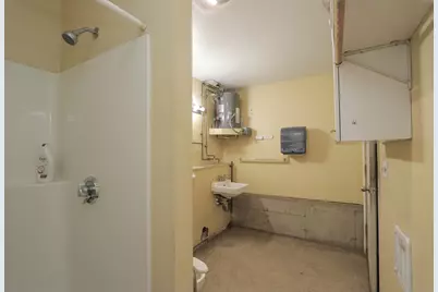 330 Montgomery St, Chicopee, MA 01020 - Photo 29