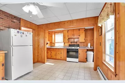 105 Beech St, Clinton, MA 01510 - Photo 3
