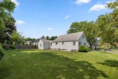 43 Rowena St, Worcester, MA 01606 - Photo 35
