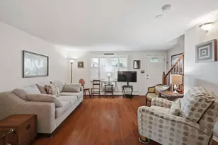 103 Manor Ct, Springfield, MA 01118 - Photo 11