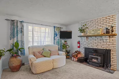 160 Fir St, Fairhaven, MA 02719 - Photo 11