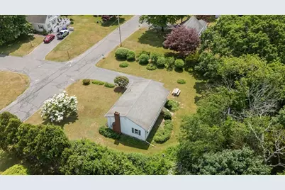 9 Mowry St, Raynham, MA 02767 - Photo 31