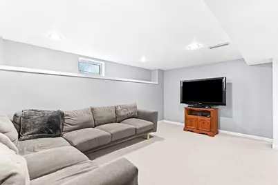 146 Hartford St, Natick, MA 01760 - Photo 23