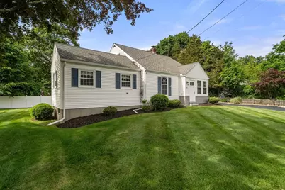 24 Wilbur St, Raynham, MA 02767 - Photo 3