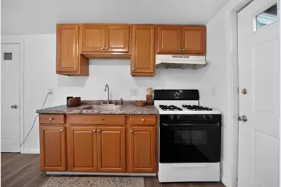 12 Linden St, Rockland, MA 02370 - Photo 5