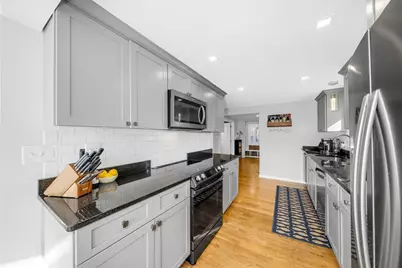 37 Hillcrest Ave, Beverly, MA 01915 - Photo 13
