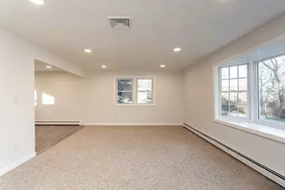 164 Hall St, Raynham, MA 02767 - Photo 7