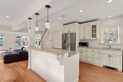 221 Winthrop St, Quincy, MA 02169 - Photo 9