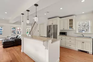 221 Winthrop St, Quincy, MA 02169 - Photo 9