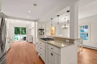 221 Winthrop St, Quincy, MA 02169 - Photo 11