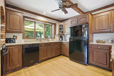 371 Washington St, Melrose, MA 02176 - Photo 17