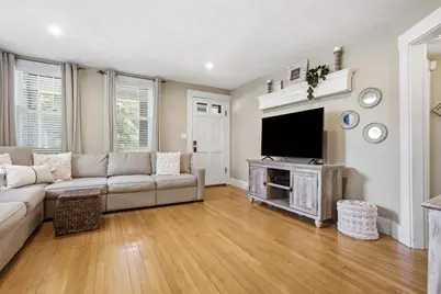 371 Washington St, Melrose, MA 02176 - Photo 9