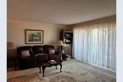 One Summit Dr. #57, Reading, MA 01867 - Photo 3