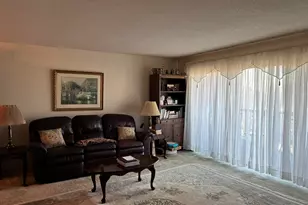 One Summit Dr, Reading, MA 01867 - Photo 3