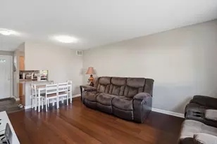 55 Empire St, Chicopee, MA 01013 - Photo 9
